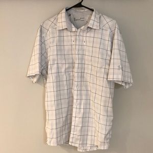 Under Armour Men’s M Short Sleeve Button Down Shirt